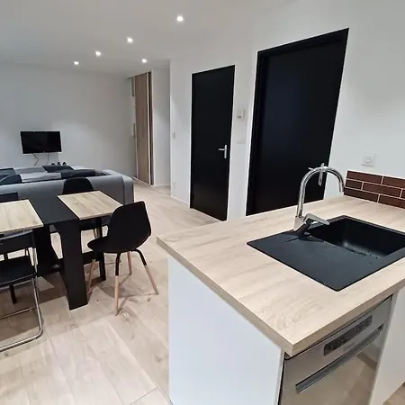 T2 Cozy Refait A Neuf A Apartament *
